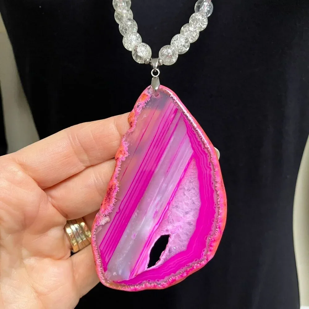 Agate Necklace Pink Raw Edge Gemstone Slice 3.5 inch + 32 in beaded necklace - Picture 2 of 14